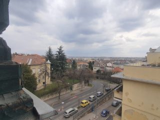 Eladó 90 m²-estársasházi lakás II. kerület (Rózsadomb) , ZIVATAR utca: 121'000'000 Ft