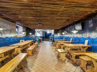 Eladó 130 m²-esvendéglátó egység utcai bejárattal II. kerület (Viziváros) , Széll Kálmán tér: 134'900'000 Ft