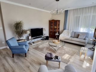 Kiadó 200 m²-escsaládi ház III. Kerület (Aranyhegy) , Aranyvölgy utca: 3'500 EUR