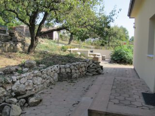 Kiadó 200 m²-escsaládi ház III. Kerület (Aranyhegy) , Aranyvölgy utca: 3'500 EUR