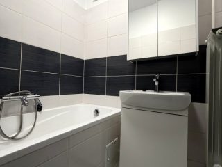 Eladó 50 m²-estársasházi lakás III. Kerület (Békásmegyer) , Hadrianus utca: 69'900'000 Ft