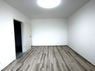 Eladó 50 m²-estársasházi lakás III. Kerület (Békásmegyer) , Hadrianus utca: 69'900'000 Ft