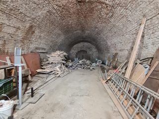 Eladó 295 m²-esegyéb üzlethelyiség III. Kerület (Békásmegyeri ltp Hegy felől) , Ország út: 269'900'000 Ft