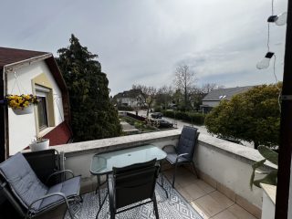 Eladó 65 m²-estársasházi lakás III. Kerület (Csillaghegy) , Árpád utca: 99'900'000 Ft