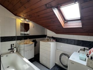 Eladó 65 m²-estársasházi lakás III. Kerület (Csillaghegy) , Árpád utca: 99'900'000 Ft