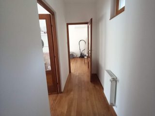 Kiadó 96 m²-escsaládi ház III. Kerület (Csillaghegy) , Botond utca: 600'000 Ft