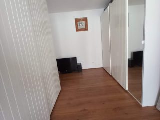 Kiadó 96 m²-escsaládi ház III. Kerület (Csillaghegy) , Botond utca: 600'000 Ft