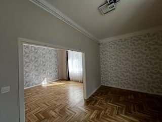Eladó 53 m²-estársasházi lakás III. Kerület (Filatorigát) , Hunor utca: 92'000'000 Ft