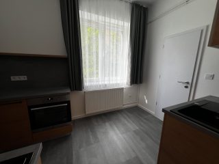 Eladó 53 m²-estársasházi lakás III. Kerület (Filatorigát) , Hunor utca: 92'000'000 Ft