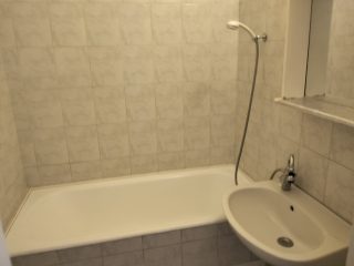 Eladó 50 m²-estársasházi lakás III. Kerület (Gyógyszergyár utcai ltp) , Vörösvári út: 66'400'000 Ft