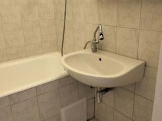 Eladó 50 m²-estársasházi lakás III. Kerület (Gyógyszergyár utcai ltp) , Vörösvári út: 66'400'000 Ft