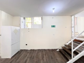 Eladó 101 m²-esüzlethelyiség utcai bejárattal III. Kerület (Óbuda-központ) , Óbuda: 49'000'000 Ft