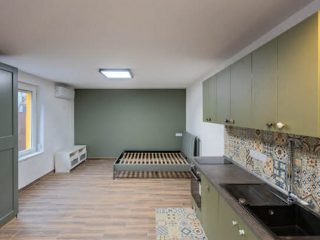 Eladó 36 m²-estársasházi lakás III. Kerület (Óbuda-központ) , Vörösvári út: 62'000'000 Ft