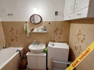 Eladó 29 m²-estársasházi lakás III. Kerület (Óbuda-központ) , Zöldre néző, Főúton, Lajos utca: 54'900'000 Ft