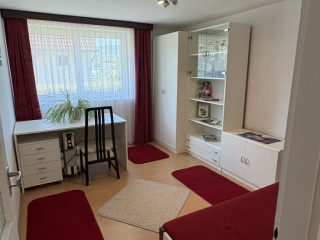 Kiadó 240 m²-escsaládi ház III. Kerület (Rókahegy) , Péterhegyi dűlő: 950'000 Ft