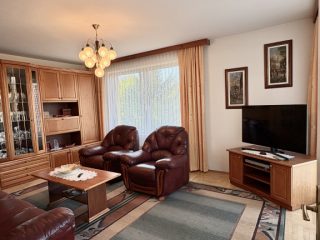 Kiadó 240 m²-escsaládi ház III. Kerület (Rókahegy) , Péterhegyi dűlő: 950'000 Ft