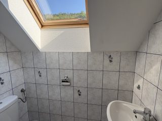 Kiadó 240 m²-escsaládi ház III. Kerület (Rókahegy) , Péterhegyi dűlő: 950'000 Ft