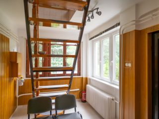 Eladó 270 m²-escsaládi ház III. Kerület (Szépvölgy) , Virág Benedek utca: 388'000'000 Ft