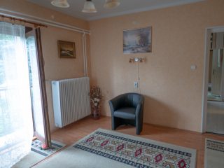 Eladó 270 m²-escsaládi ház III. Kerület (Szépvölgy) , Virág Benedek utca: 388'000'000 Ft