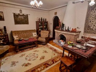 Eladó 360 m²-escsaládi ház III. Kerület (Testvérhegy) , Domoszló útja: 209'900'000 Ft