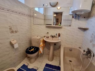 Eladó 360 m²-escsaládi ház III. Kerület (Testvérhegy) , Domoszló útja: 209'900'000 Ft