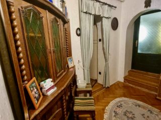 Eladó 360 m²-escsaládi ház III. Kerület (Testvérhegy) , Domoszló útja: 209'900'000 Ft