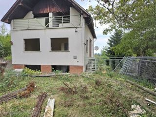 Eladó 1640 m²-estelek III. Kerület (Testvérhegy) , Domoszló útja: 250'000'000 Ft