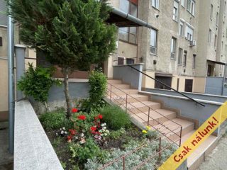 Eladó 55 m²-estársasházi lakás IV. Kerület (Izzó lakótelep) , Izzó lakótelepen AZONNAL költözhető lakás: 59'900'000 Ft