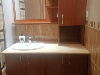 Kiadó 49 m²-estársasházi lakás IV. Kerület (Izzó lakótelep) , Ugró Gyula utca: 230'000 Ft