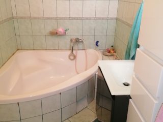 Eladó 106 m²-estársasházi lakás IV. Kerület (Káposztásmegyer I.) , Dunakeszi utca: 99'800'000 Ft