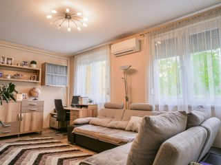Eladó 70 m²-estársasházi lakás IV. Kerület (Káposztásmegyer I.) , Lakkozó utca: 89'900'000 Ft