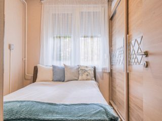 Eladó 70 m²-estársasházi lakás IV. Kerület (Káposztásmegyer I.) , Lakkozó utca: 89'900'000 Ft