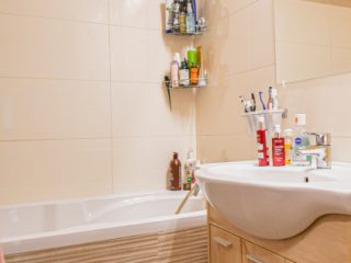 Eladó 70 m²-estársasházi lakás IV. Kerület (Káposztásmegyer I.) , Lakkozó utca: 89'900'000 Ft