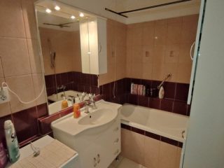 Eladó 46 m²-estársasházi lakás IV. Kerület (Káposztásmegyer II.) , Sárpatak utca: 66'700'000 Ft