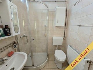 Eladó 112 m²-essorház IV. Kerület (Megyer) , Rózsabokor utca: 129'000'000 Ft