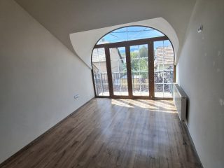 Eladó 121 m²-estársasházi lakás IV. Kerület (Újpest) , Ankara utca: 169'900'000 Ft