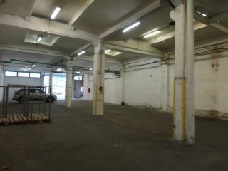 Eladó 2000 m²-esegyéb üzlethelyiség IV. Kerület (Újpest) , Baross utca: 375'000'000 Ft