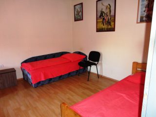 Eladó 1400 m²-esvendéglátó egység utcai bejárattal IV. Kerület (Újpest) , Kisfaludy utca: 350'000'000 Ft