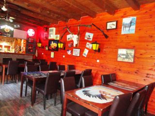 Eladó 1400 m²-esvendéglátó egység utcai bejárattal IV. Kerület (Újpest) , Kisfaludy utca: 350'000'000 Ft