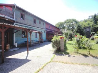 Eladó 1400 m²-esvendéglátó egység utcai bejárattal IV. Kerület (Újpest) , Kisfaludy utca: 350'000'000 Ft