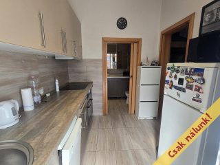 Eladó 35 m²-estársasházi lakás IV. Kerület (Újpest) , Lőrinc utca: 59'900'000 Ft