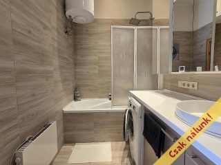 Eladó 35 m²-estársasházi lakás IV. Kerület (Újpest) , Lőrinc utca: 59'900'000 Ft