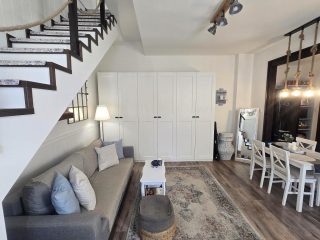Eladó 35 m²-estársasházi lakás IV. Kerület (Újpest) , Lőrinc utca: 73'900'000 Ft