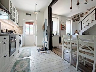 Eladó 60 m²-estársasházi lakás IV. Kerület (Újpest) , Lőrincz utca környékén: 88'000'000 Ft