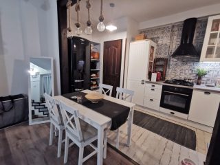 Eladó 60 m²-estársasházi lakás IV. Kerület (Újpest) , Lőrincz utca környékén: 88'000'000 Ft