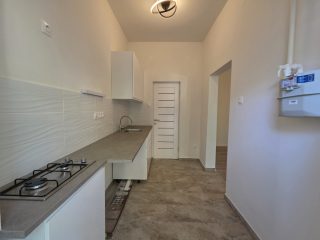 Eladó 23 m²-estársasházi lakás IV. Kerület (Újpest) , Perényi Zsigmond utca: 41'900'000 Ft