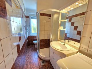 Kiadó 39 m²-estársasházi lakás IV. Kerület (Újpest) , Perényi Zsigmond utca: 180'000 Ft