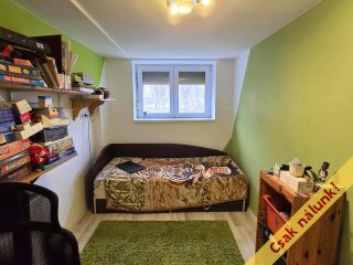 Eladó 92 m²-estársasházi lakás IV. Kerület (Újpest) , Széchenyi tér: 118'000'000 Ft