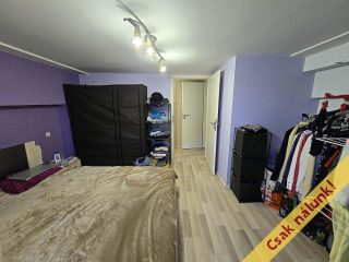 Eladó 92 m²-estársasházi lakás IV. Kerület (Újpest) , Széchenyi tér: 118'000'000 Ft