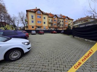 Eladó 92 m²-estársasházi lakás IV. Kerület (Újpest) , Széchenyi tér: 118'000'000 Ft